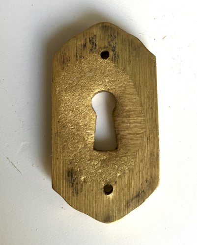 entree de serrure ancienne en bronze laiton massif 57x31 mm n° 1