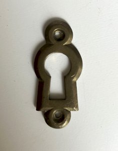 entree de serrure ancienne en laiton hauteur 37 mm n° 4