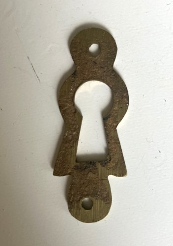 entree de serrure ancienne en laiton hauteur 44 mm n° 2