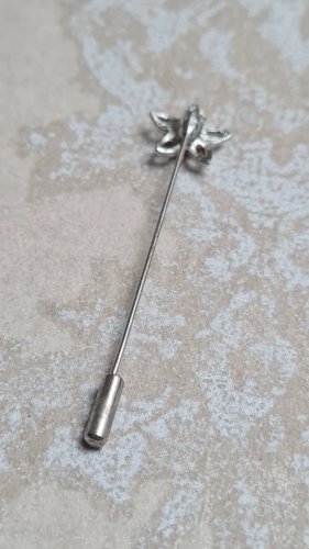 Epingle a cravate pour collection - broche fleur