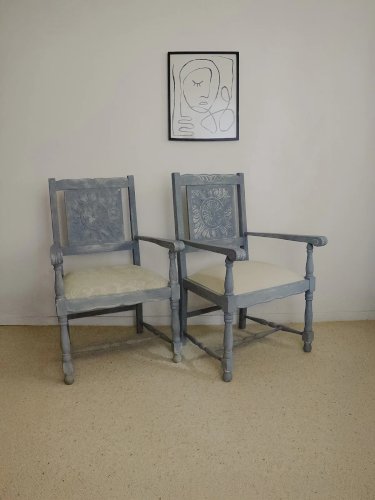 Ernest, la paire de fauteuils en bois N°616