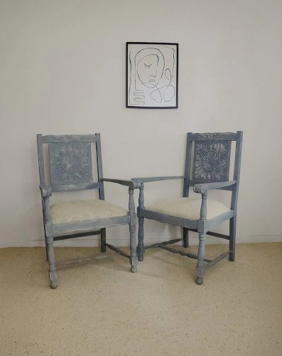 Ernest, la paire de fauteuils en bois N°616