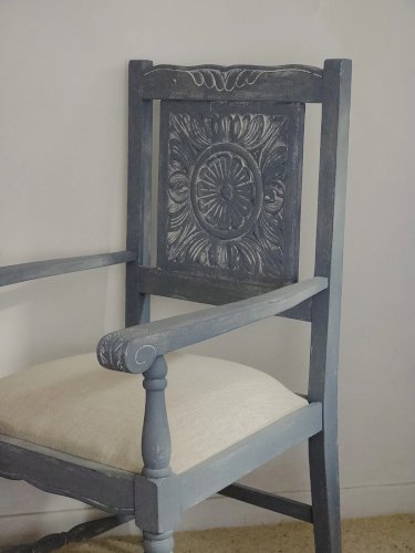 Ernest, la paire de fauteuils en bois N°616