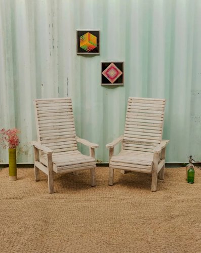 Ernest, la paire de fauteuils en bois N°634