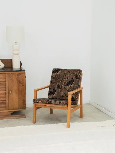 Ernest, le fauteuil à motifs fleuris N°116