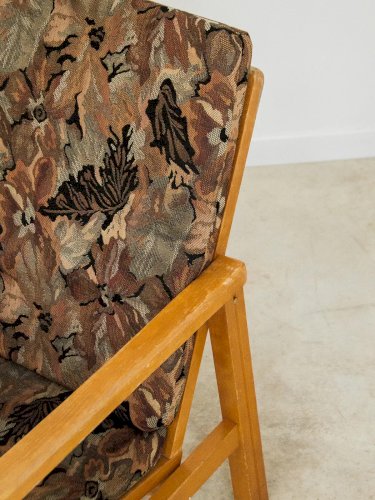 Ernest, le fauteuil à motifs fleuris N°116
