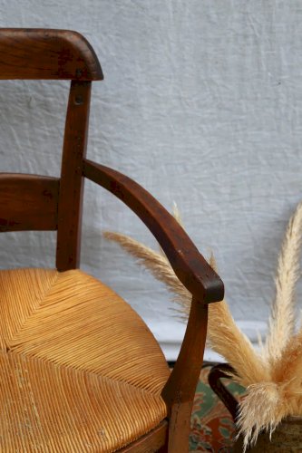 Ernest, le fauteuil en bois et paille N°647