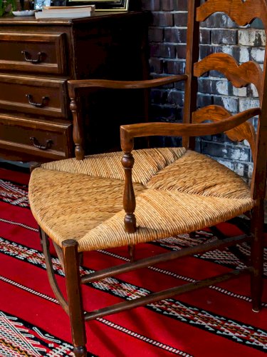 Ernest, le fauteuil en bois N°570