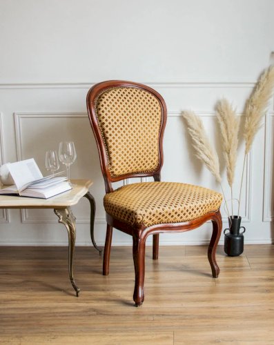 Ernest, le fauteuil en bois N°579