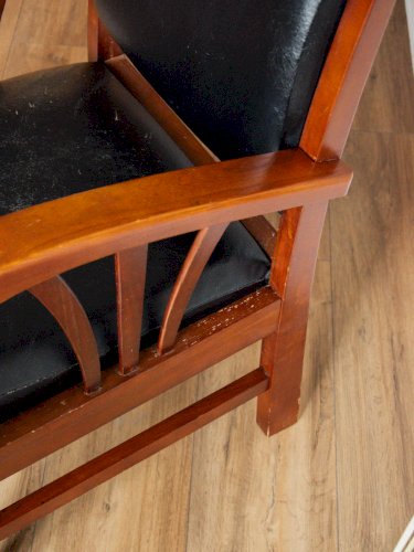 Ernest, le fauteuil en bois N°583