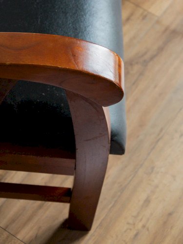 Ernest, le fauteuil en bois N°583