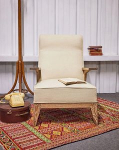 Ernest, le fauteuil en chêne et tissu N°736