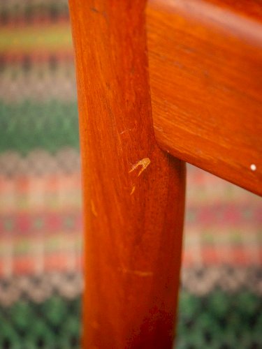 Ernest, le fauteuil en cuir N°142