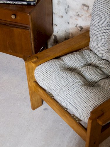Ernest, le fauteuil en pin N°207