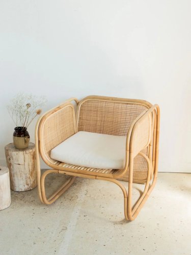 Ernest, le fauteuil en rotin N°191