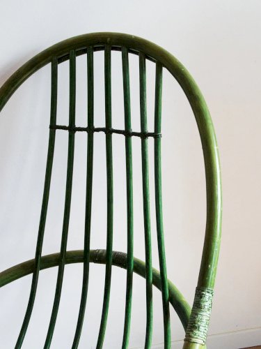Ernest, le fauteuil en rotin vert N°541