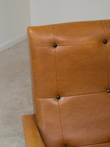 Ernest, le fauteuil en similicuir marron N°738