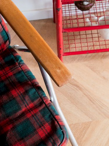 Ernest, le fauteuil pliable à carreaux N°542