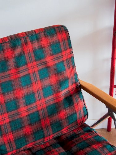 Ernest, le fauteuil pliable à carreaux N°542