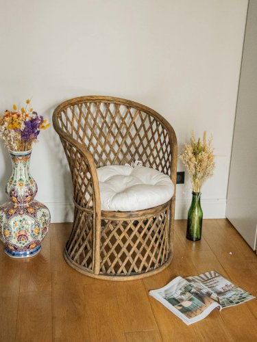 Ernest, le grand fauteuil en bois foncé N°715