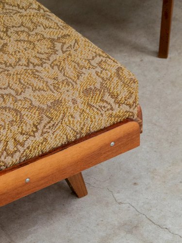 Ernest, l'ensemble fauteuil et repose-pied N°136