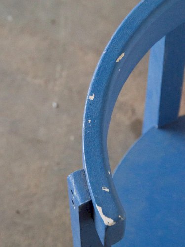 Ernestine, la chaise bleue pour enfant N°43