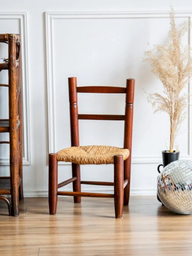 Ernestine, la chaise en bois pour enfant N°93