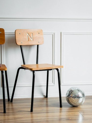 Ernestine, la chaise en bois pour enfant N°95