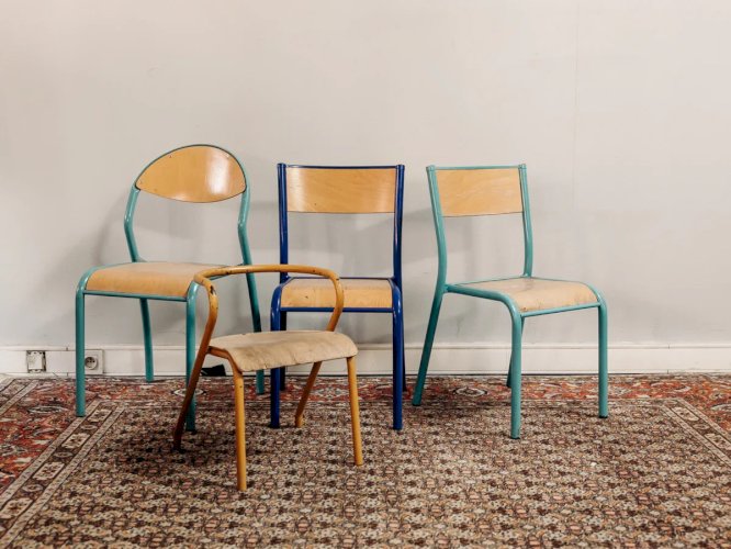 Ernestine, la chaise pour enfant bleue N°272