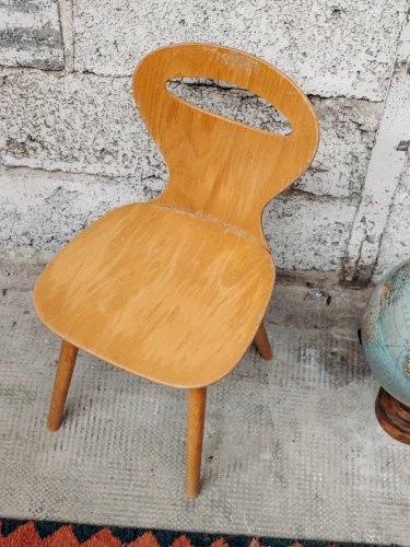 Ernestine, la chaise pour enfant en bois N°218