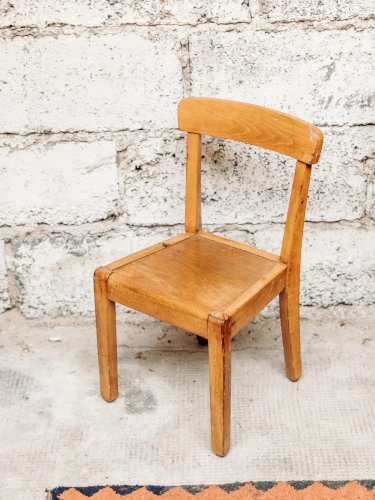 Ernestine, la chaise pour enfant en bois N°220