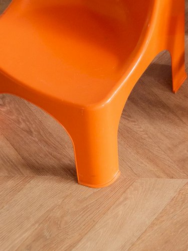 Ernestine, la chaise pour enfant orange N°241