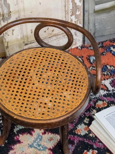 Ernestine, la chaise Thonnet pour enfant N°257