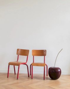 Ernestine, la paire de chaises d'écolier N°240