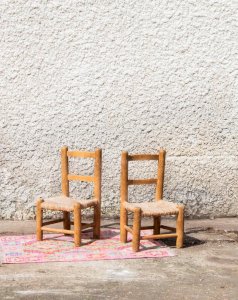 Ernestine, the pair of children's chairs No. 145