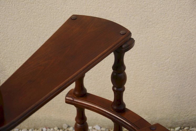 Escalier - Escabeau de bibliothèque