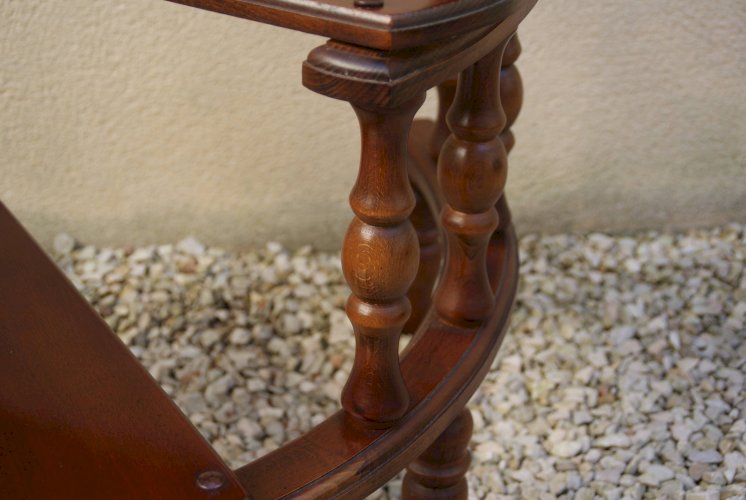 Escalier - Escabeau de bibliothèque