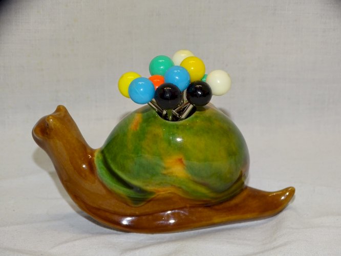 -ESCARGOT CERAMIQUE PORTE PETITES FOURCHETTES BOUTS RONDS PLASTIQUE Coloré