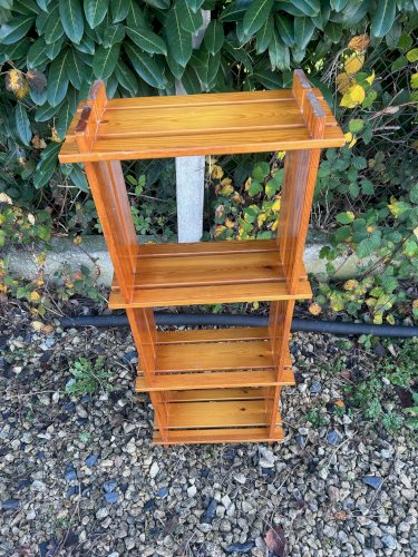 Étagére brutalise en pin