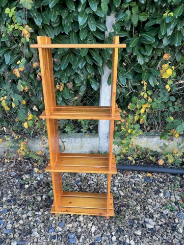 Étagére brutalise en pin