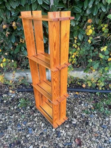 Étagére brutalise en pin