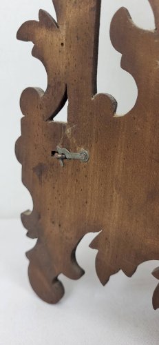 Etagère dangle en bois sculpté