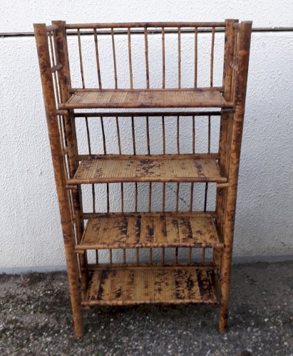 Etagère en bambou