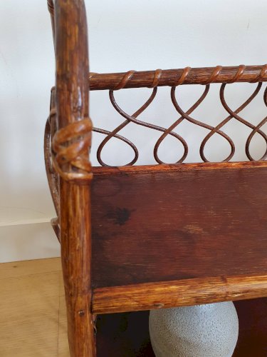 Etagère en rotin vintage