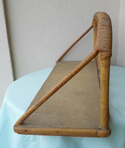 Etagère en rotin