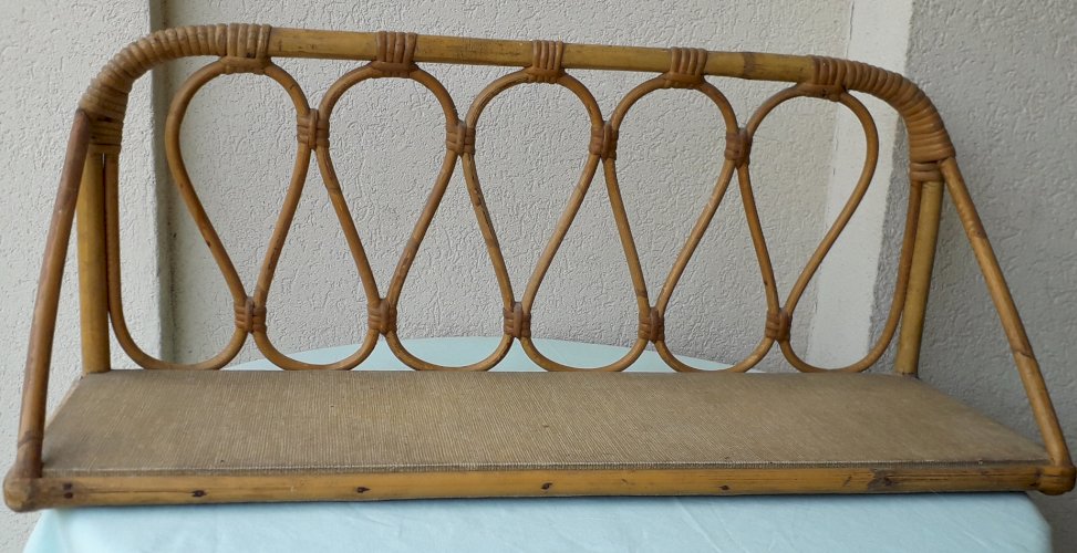 Etagère en rotin