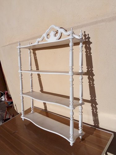 étagère murale ancienne