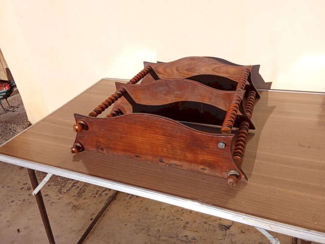 étagère murale ancienne