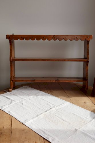 Étagère murale en pin vintage à fronton festonné