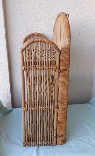 Etagère murale en rotin